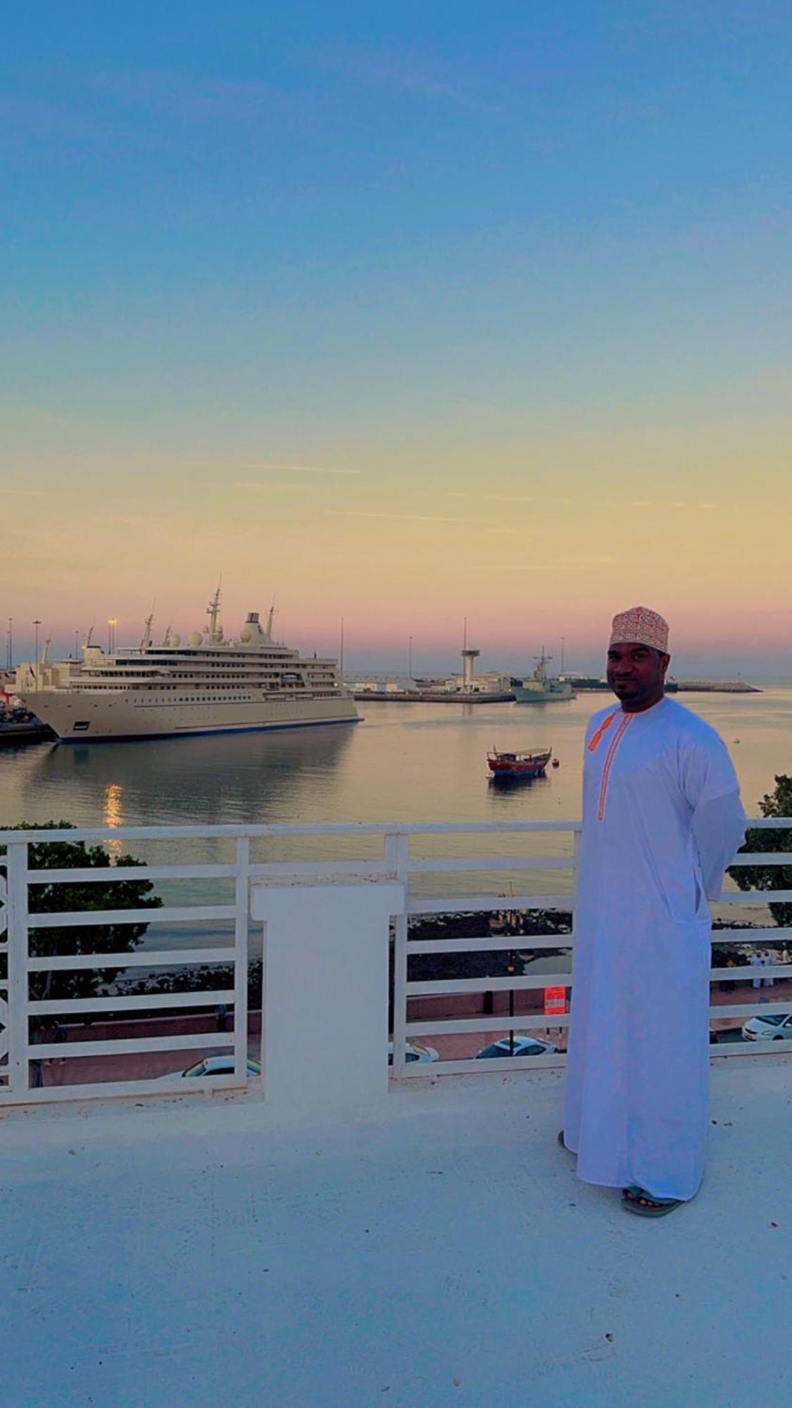 Muttrah Souq And Sea View Apartamento Mascate Exterior foto